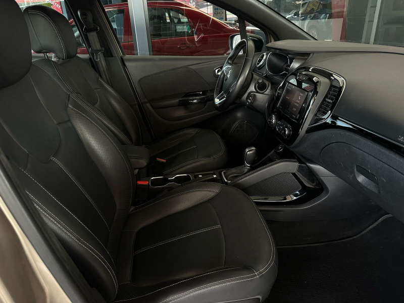 Renault Captur  5 pts. Iconic, TA, piel, GPS, RA-18 2022